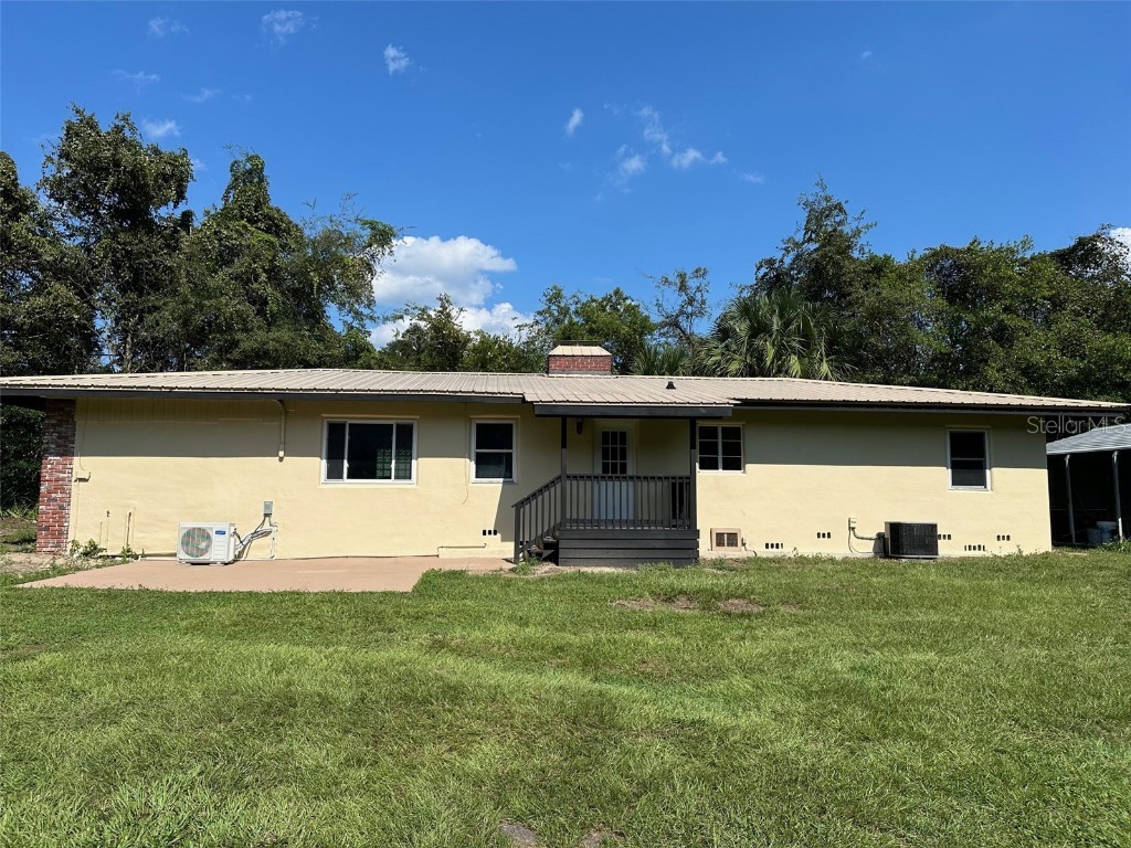 5592 NW 185th Street Reddick FL 32686 OM685958 image1
