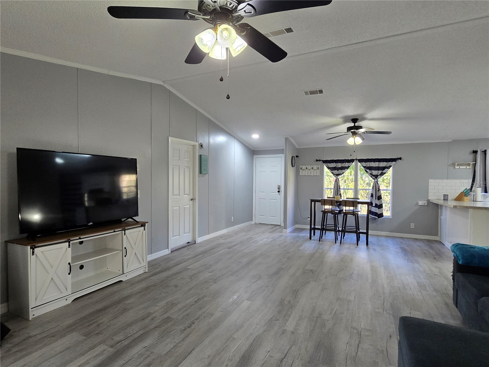 55921 Fern Road Astor FL 32102 R4910679 image9
