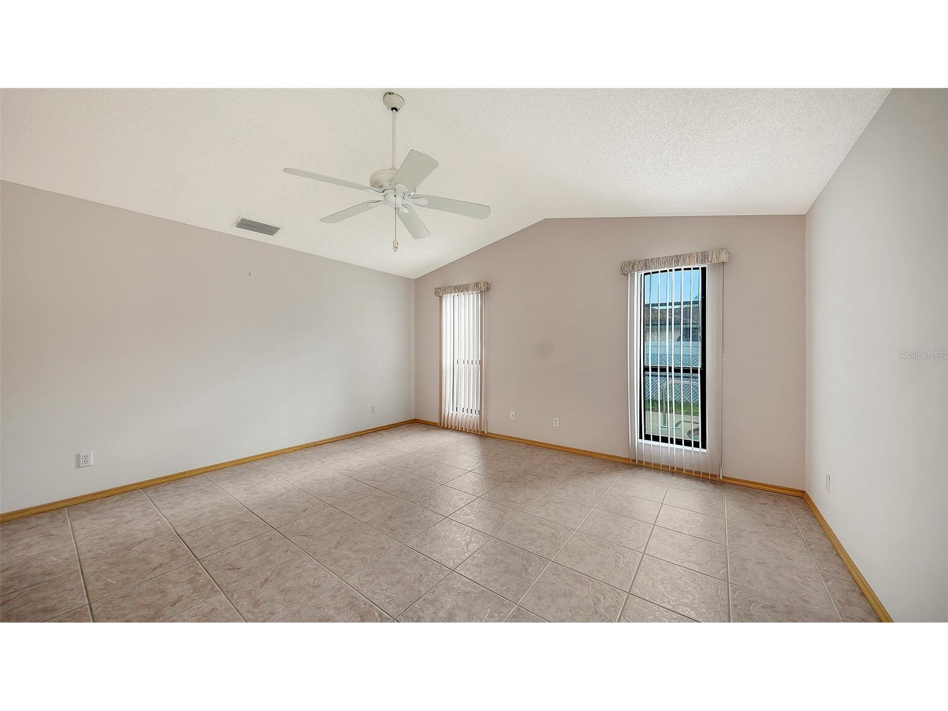 5594 Wilde Oak Way Sarasota FL 34232 A4685501 image15