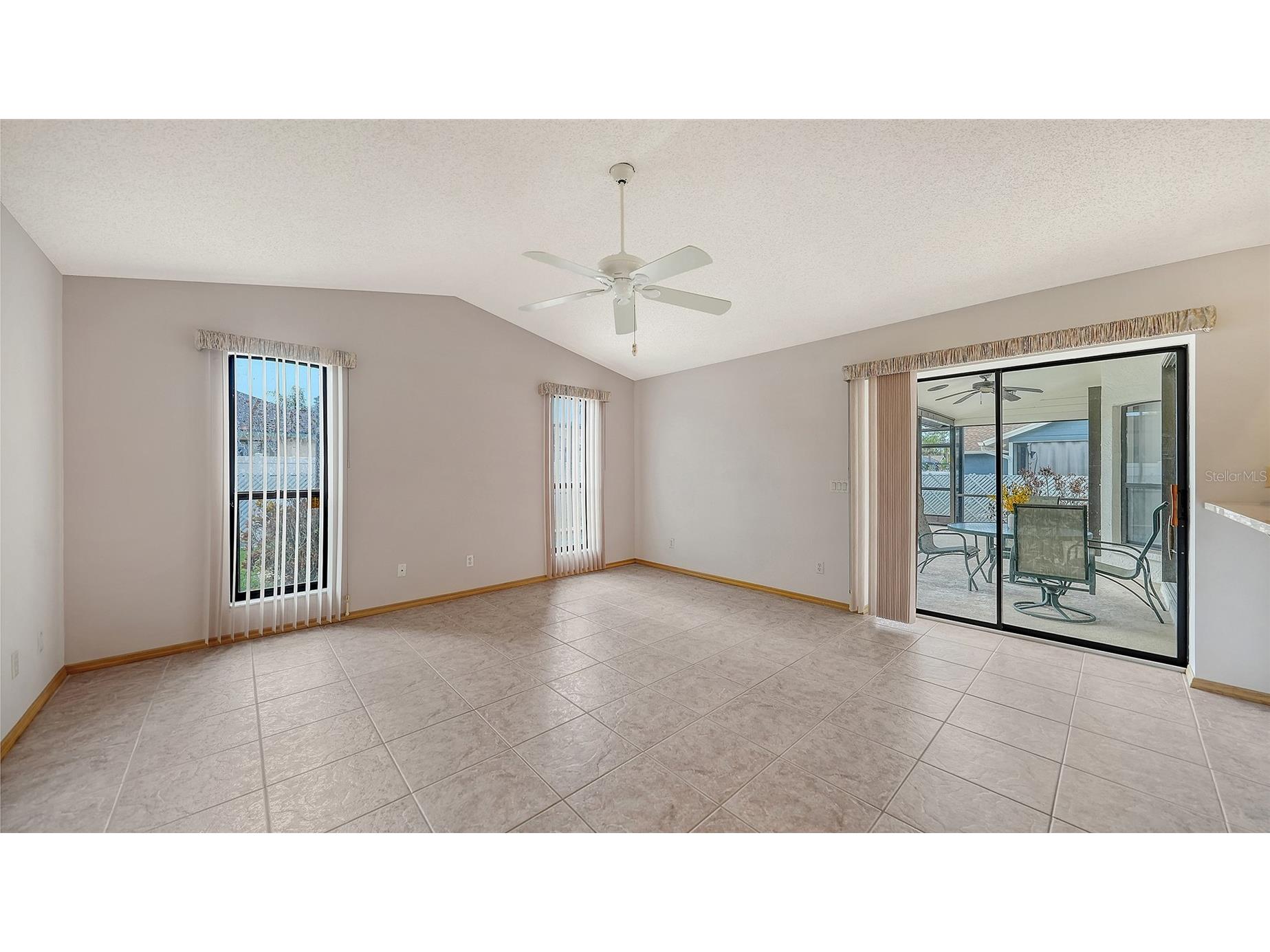 5594 Wilde Oak Way Sarasota FL 34232 A4685501 image16