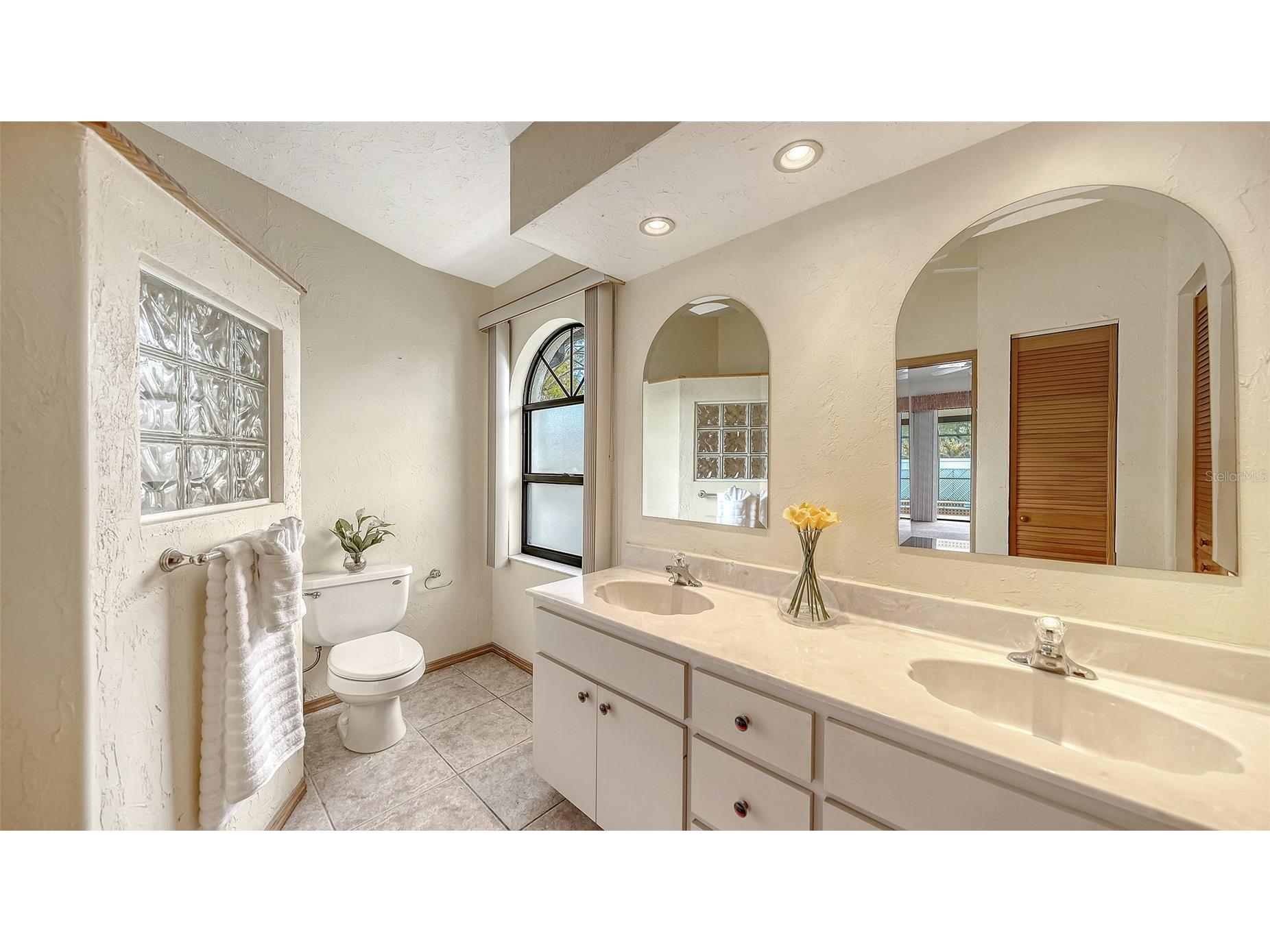 5594 Wilde Oak Way Sarasota FL 34232 A4685501 image27