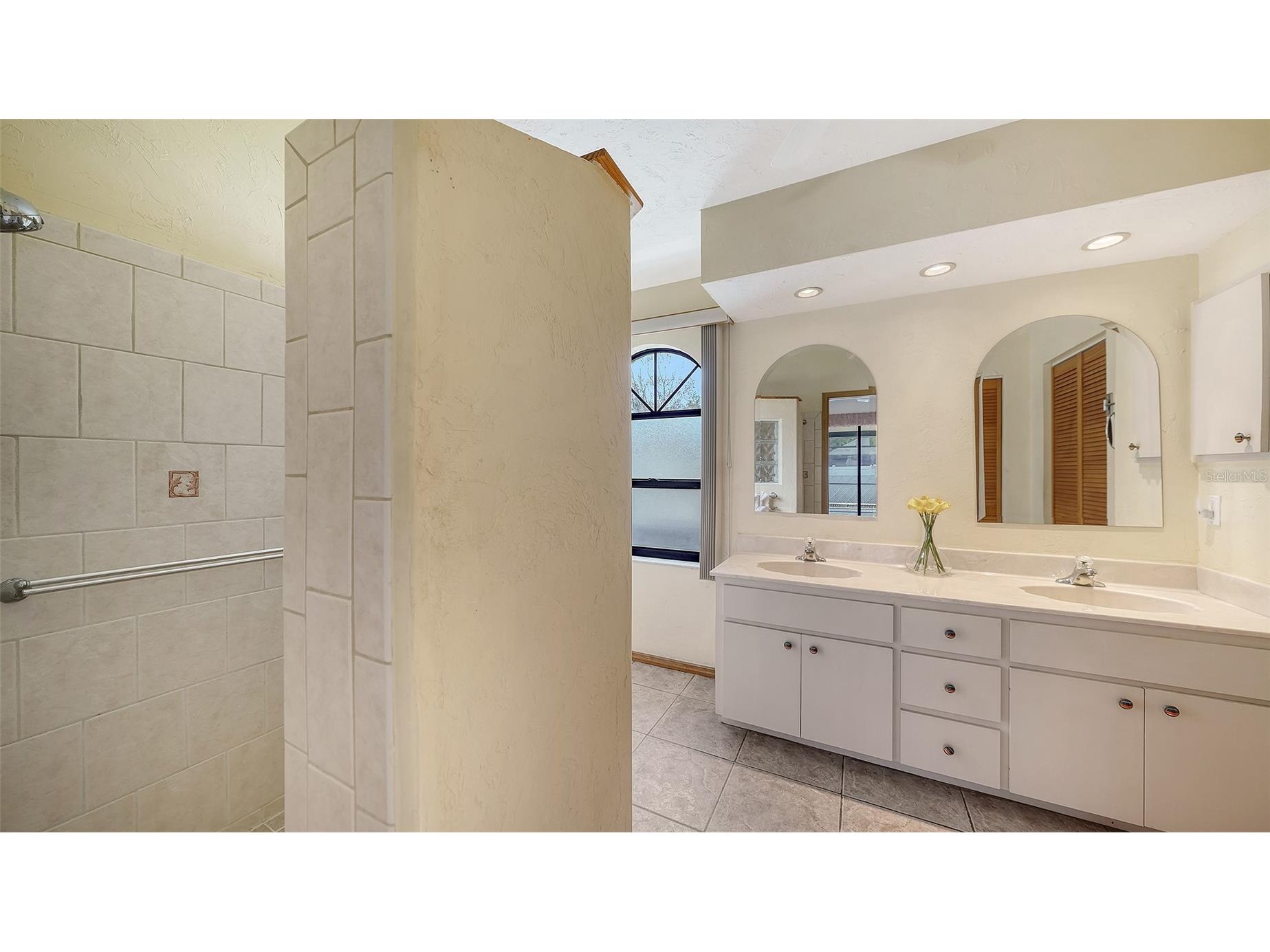 5594 Wilde Oak Way Sarasota FL 34232 A4685501 image28