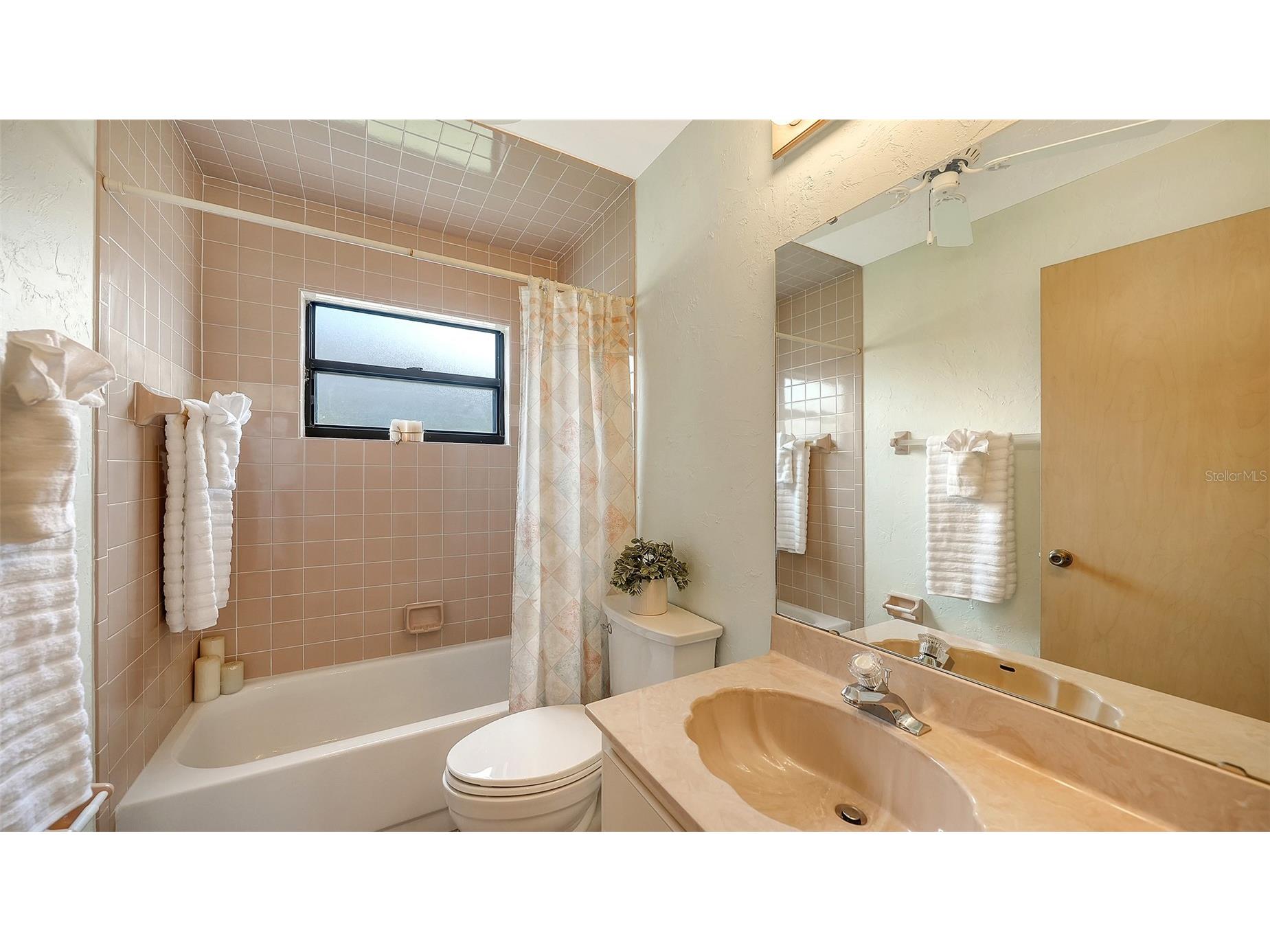 5594 Wilde Oak Way Sarasota FL 34232 A4685501 image29