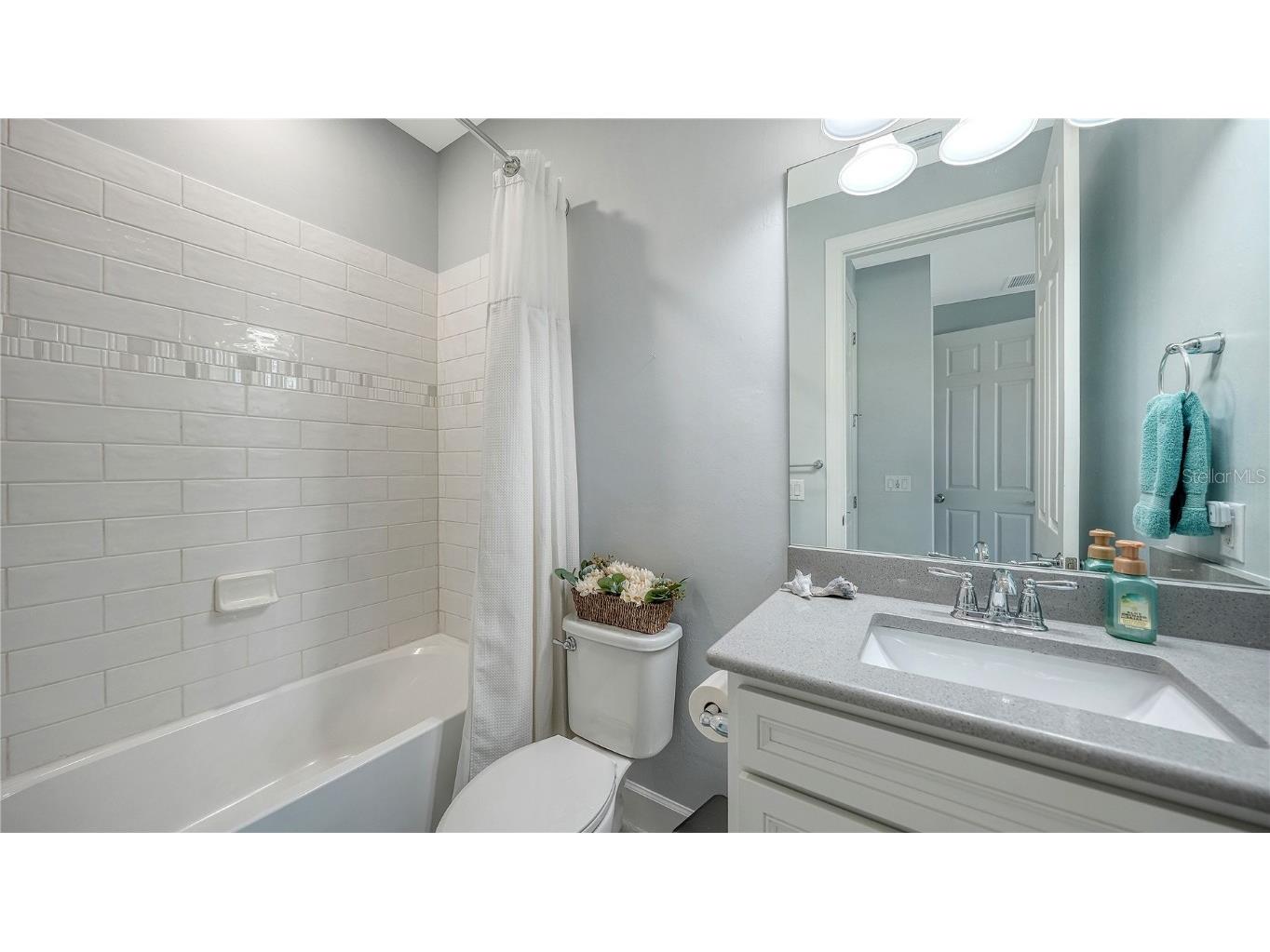 5595 Rain Lily Court Sarasota FL 34238 A4667379 image26