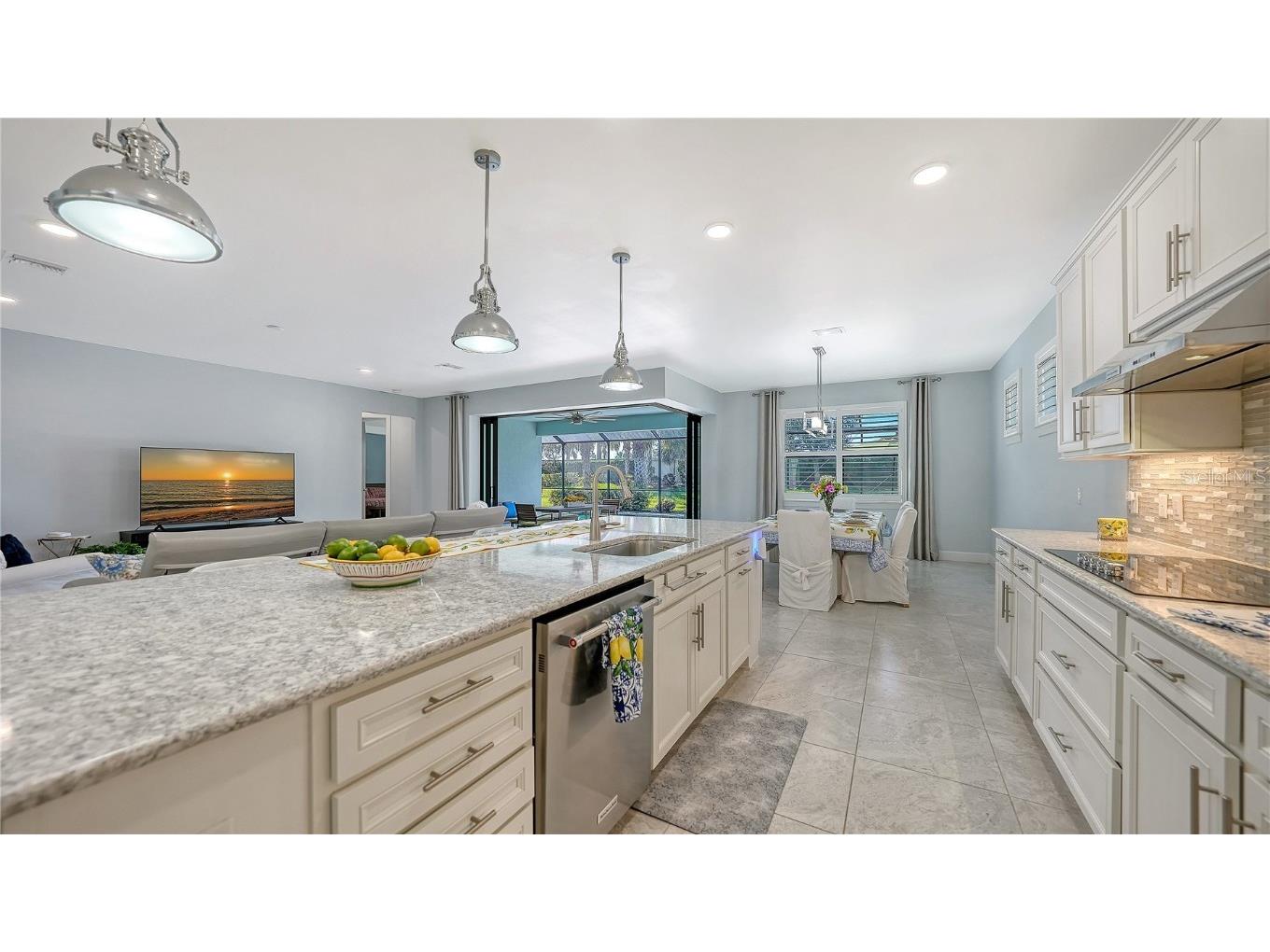 5595 Rain Lily Court Sarasota FL 34238 A4667379 image6