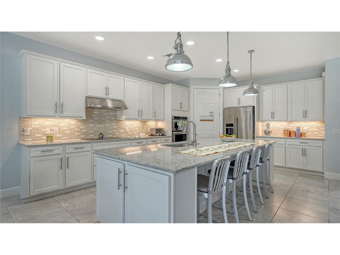 5595 Rain Lily Court Sarasota FL 34238 A4667379 image8