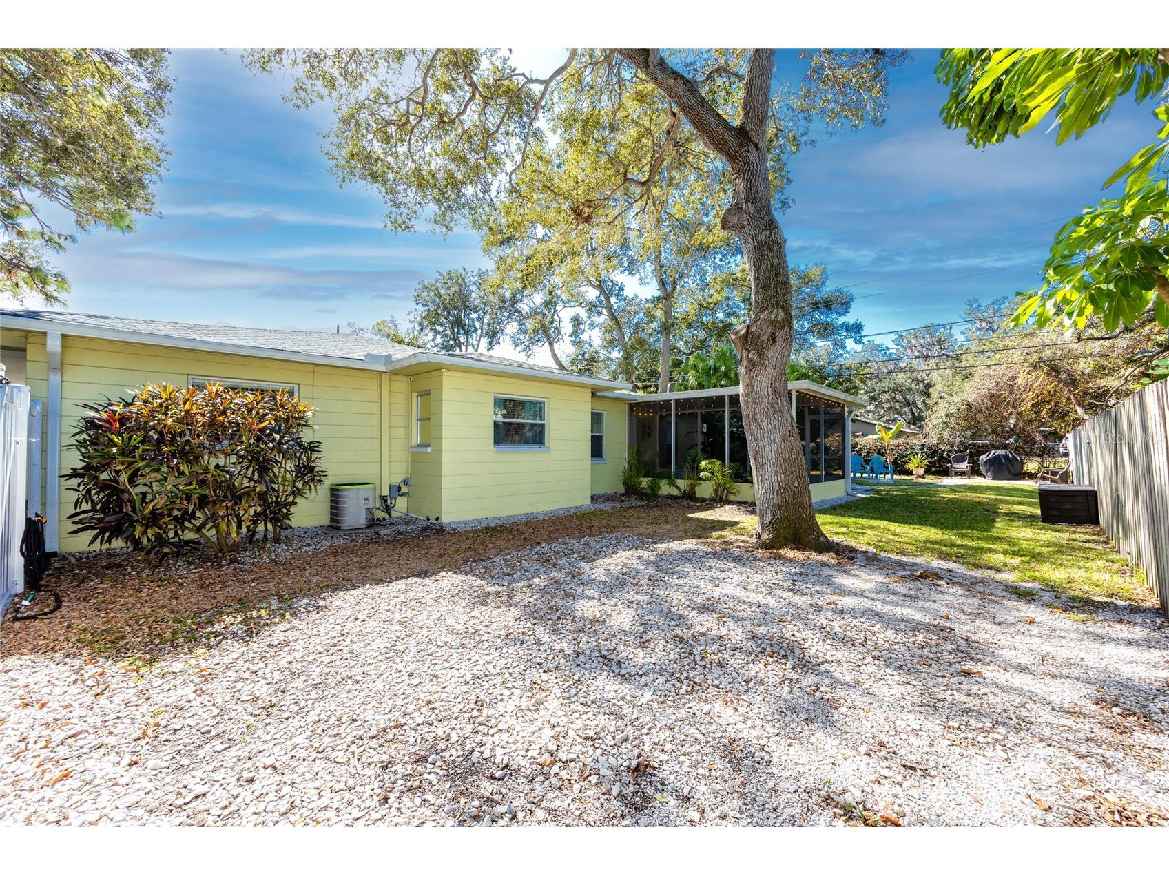 5596 100th Way N Saint Petersburg FL 33708 TB8467375 image54