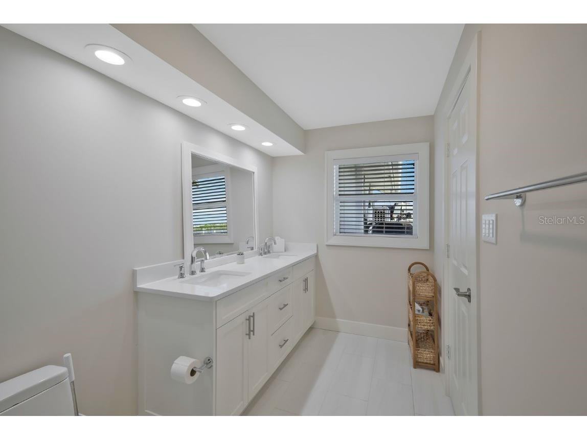 5596 Avenida Pescadora Fort Myers Beach FL 33931 C7516797 image17