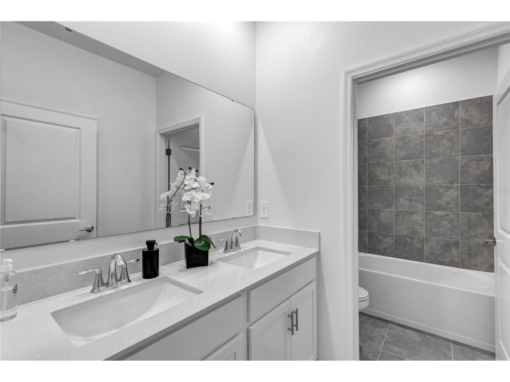 5596 Fiona Lane Saint Cloud FL 34771 O6418225 image8