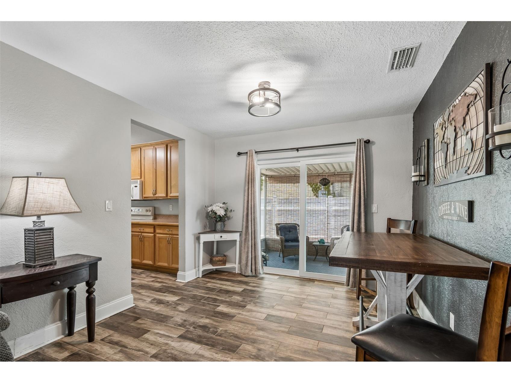 5598 14th Avenue N Saint Petersburg FL 33710 TB8507355 image18