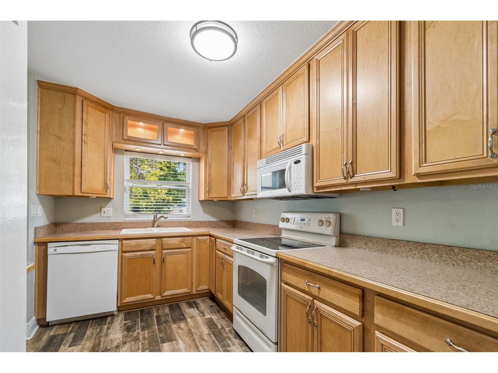 5598 14th Avenue N Saint Petersburg FL 33710 TB8507355 image21