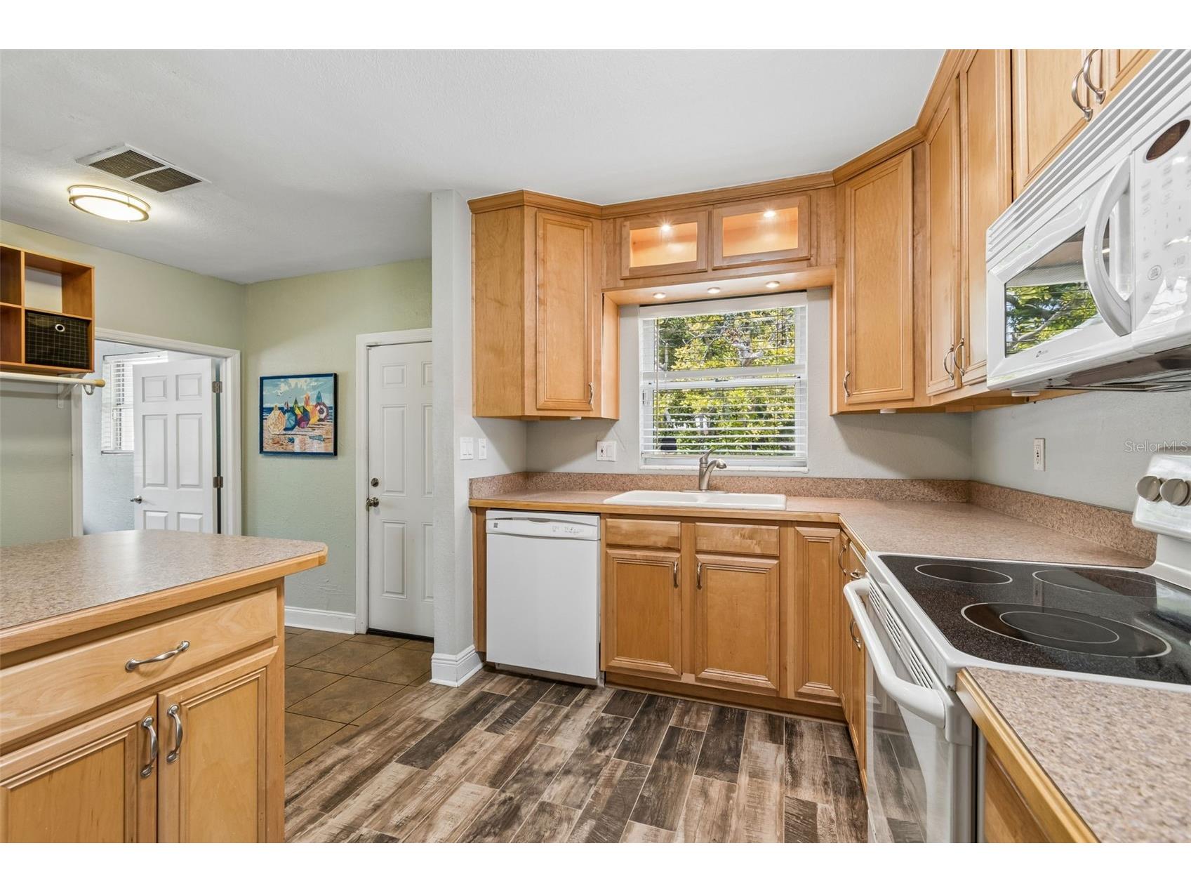 5598 14th Avenue N Saint Petersburg FL 33710 TB8507355 image22