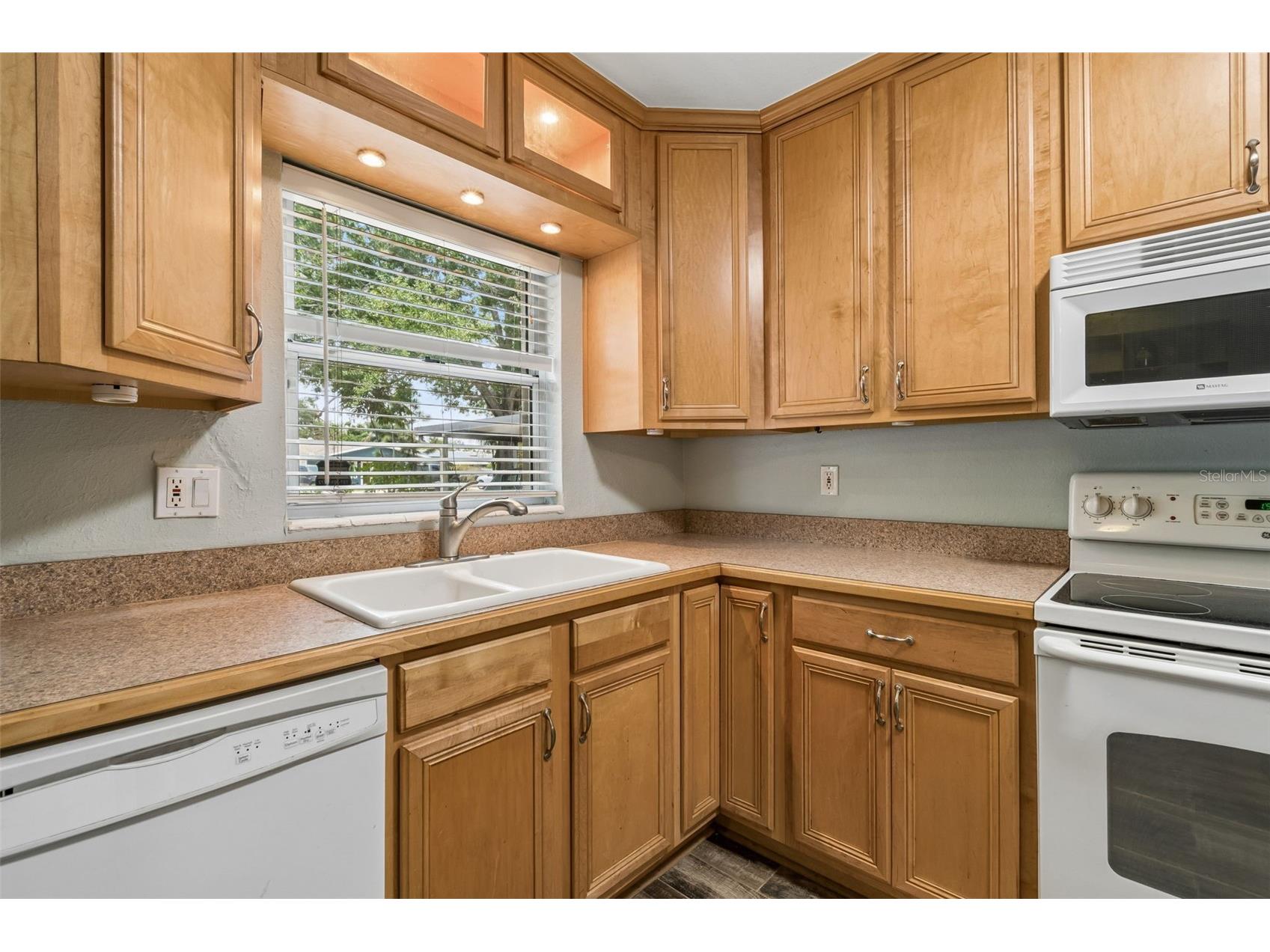 5598 14th Avenue N Saint Petersburg FL 33710 TB8507355 image24