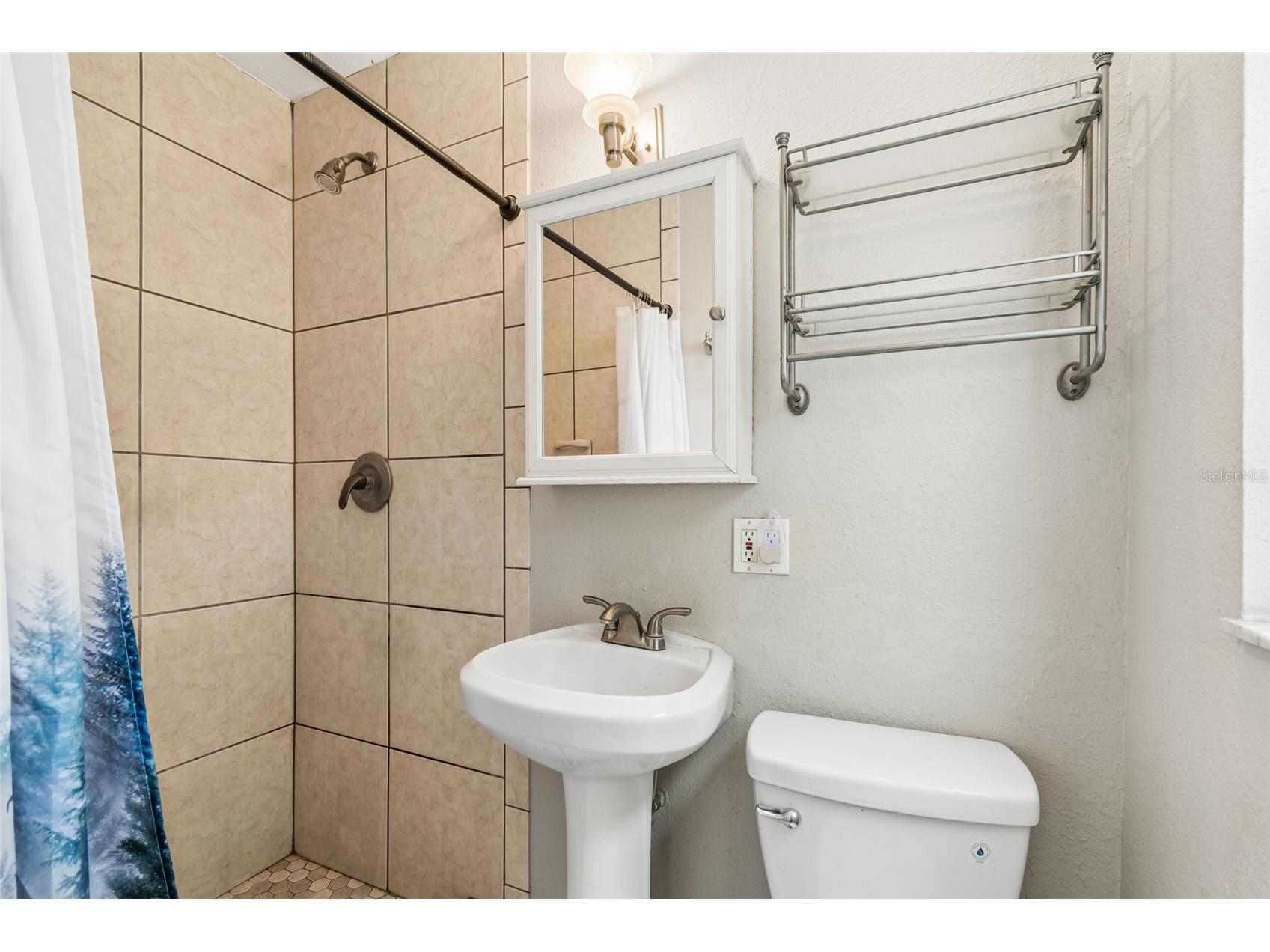 5598 14th Avenue N Saint Petersburg FL 33710 TB8507355 image31