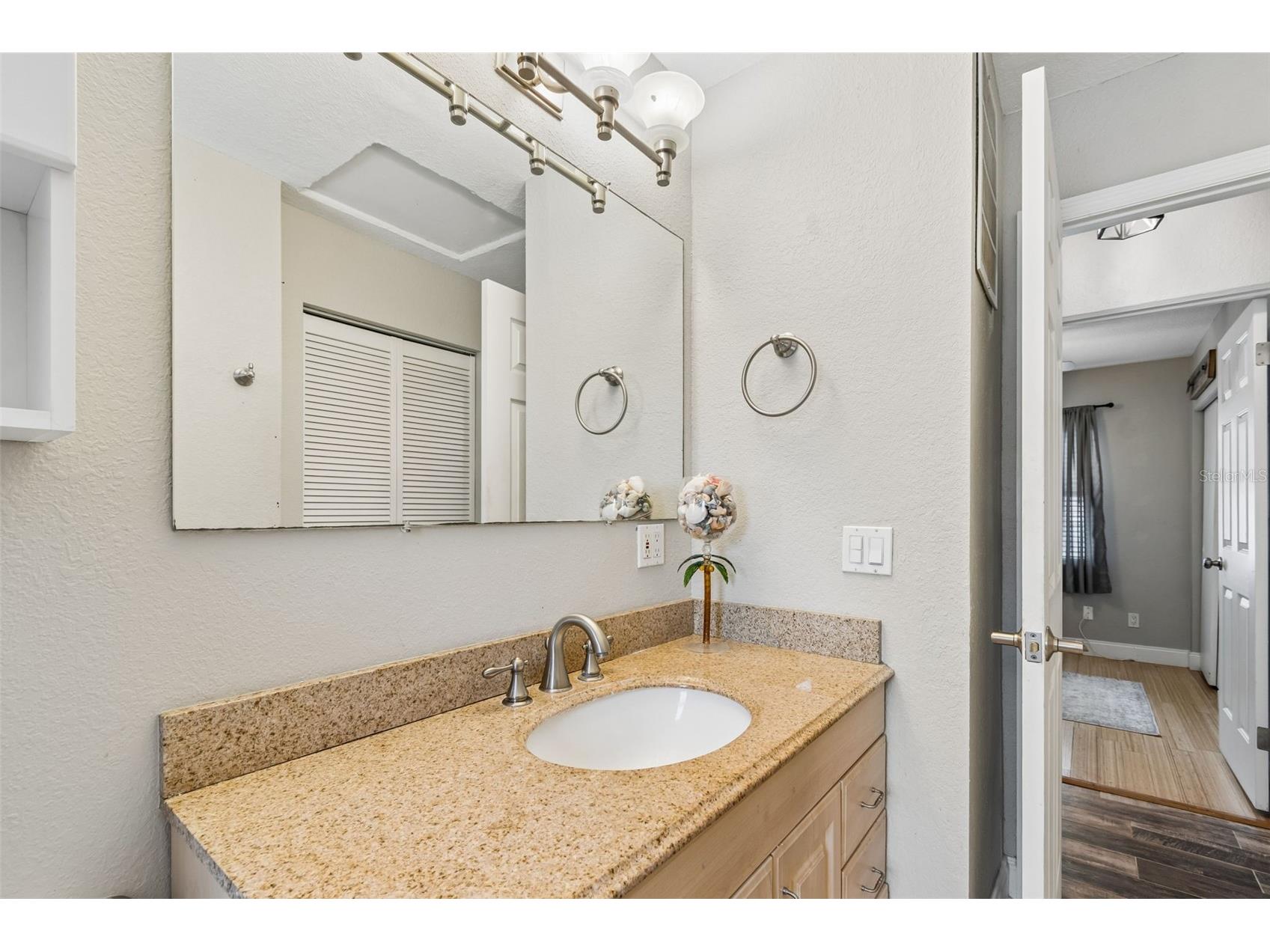5598 14th Avenue N Saint Petersburg FL 33710 TB8507355 image39