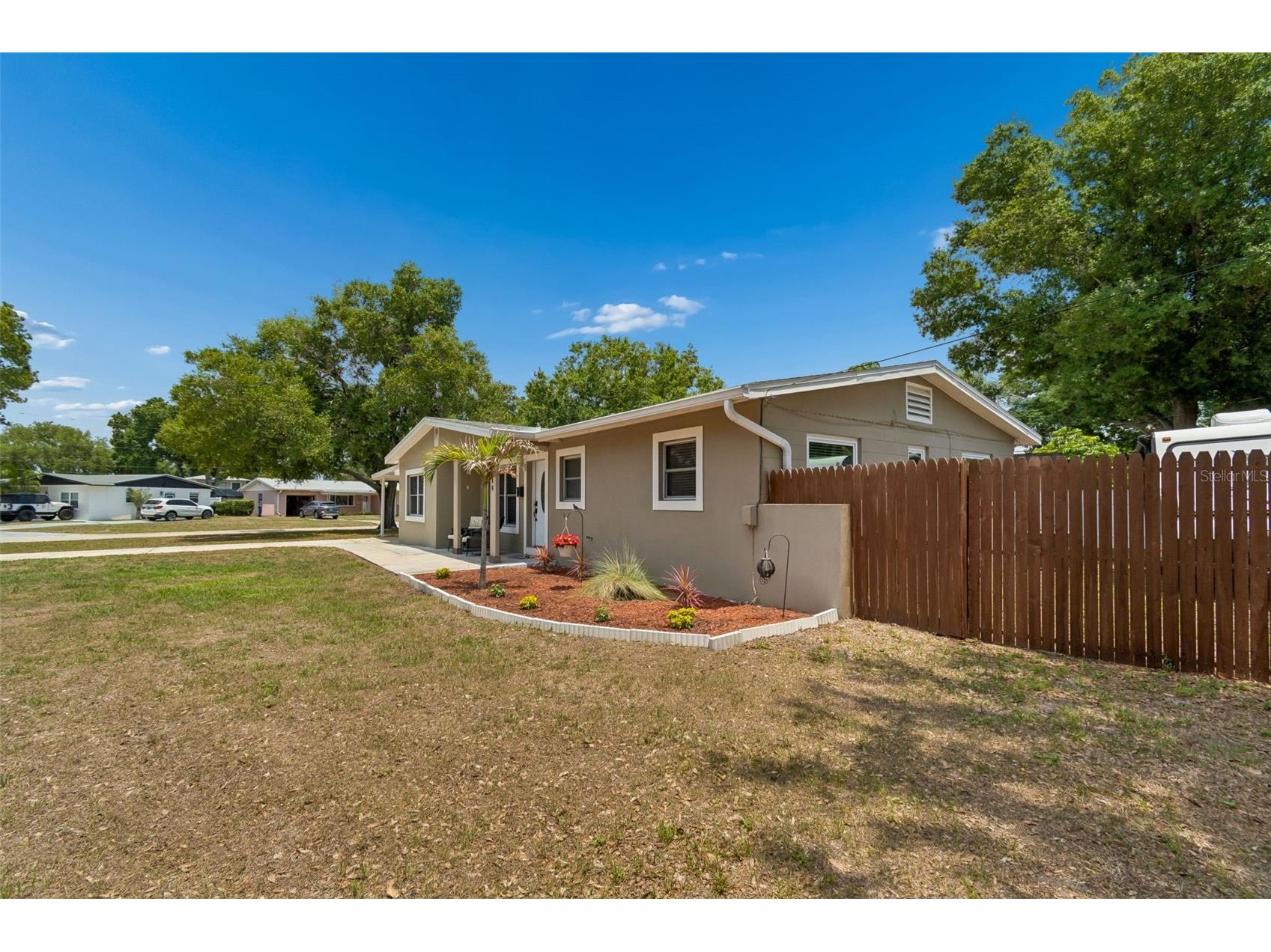 5598 14th Avenue N Saint Petersburg FL 33710 TB8507355 image60