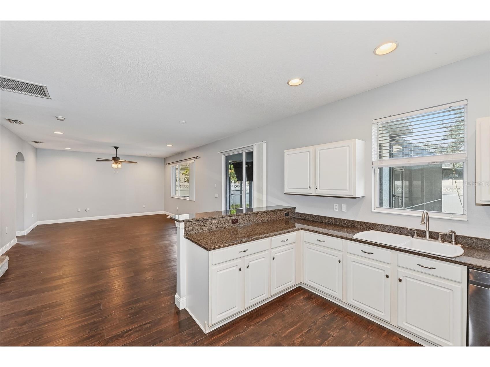 5598 Burnt Branch Circle Sarasota FL 34232 A4676394 image10