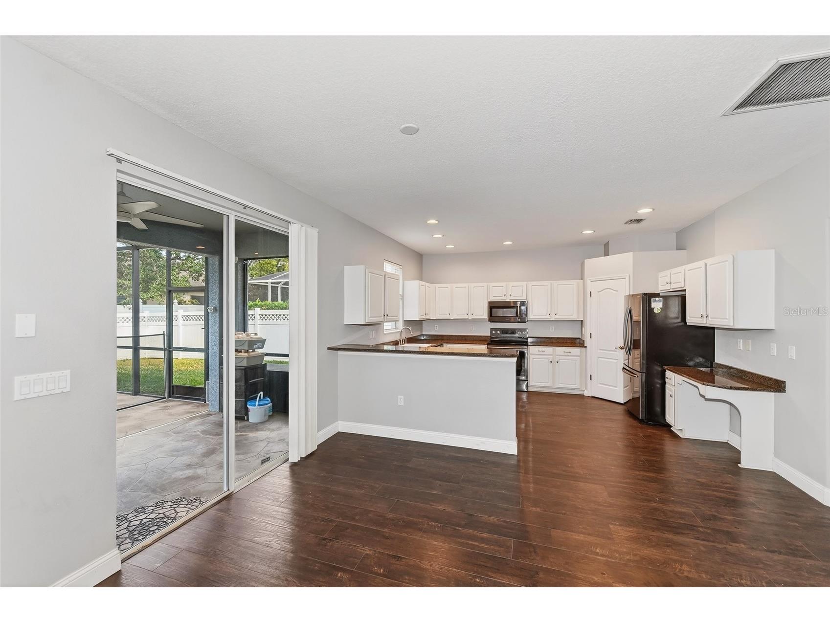 5598 Burnt Branch Circle Sarasota FL 34232 A4676394 image11