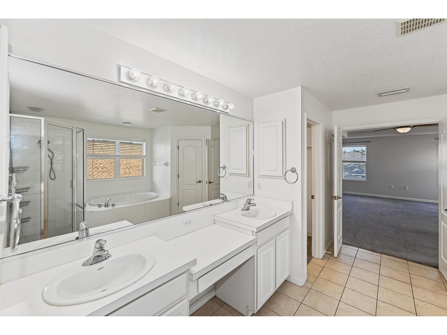 5598 Burnt Branch Circle Sarasota FL 34232 A4676394 image26