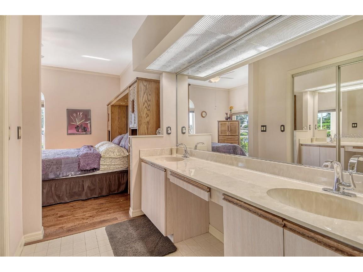 5598 Golf Pointe Drive #UNIT A-1 Sarasota FL 34243 A4657753 image20