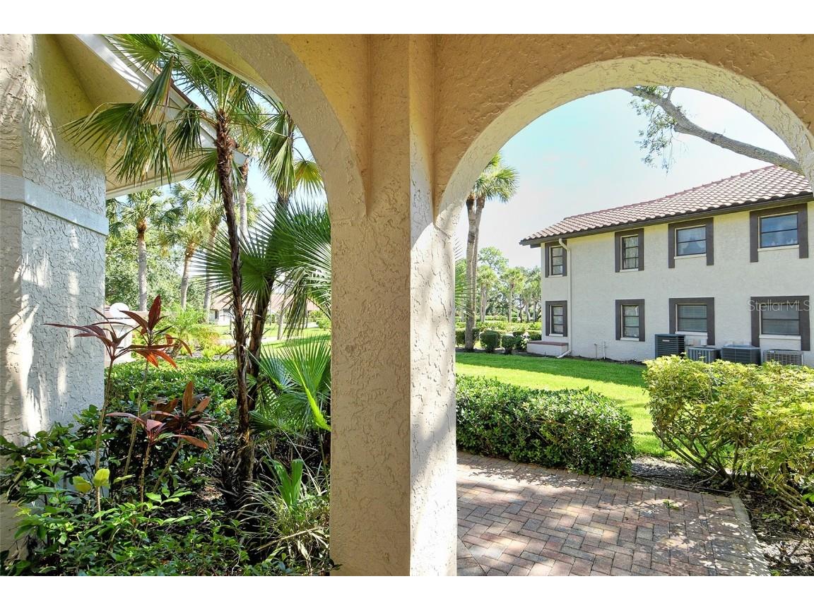 5598 Golf Pointe Drive #UNIT A-1 Sarasota FL 34243 A4657753 image3