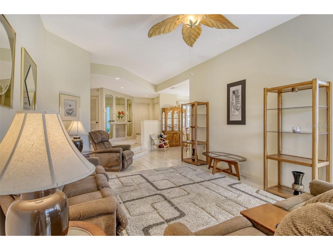 5598 Golf Pointe Drive #UNIT A-1 Sarasota FL 34243 A4657753 image8