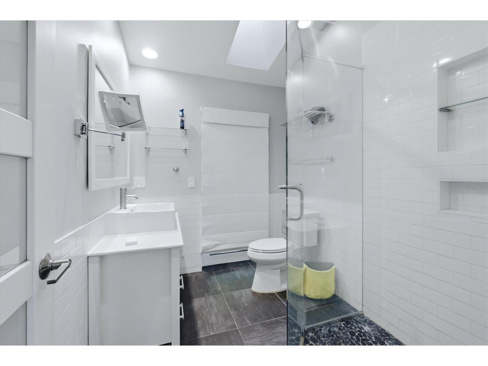 5599 Wilde Oak Way Sarasota FL 34232 A4688991 image28