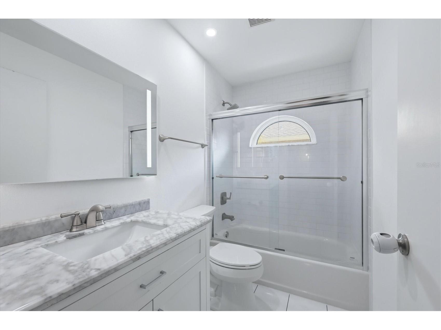 5599 Wilde Oak Way Sarasota FL 34232 A4688991 image32