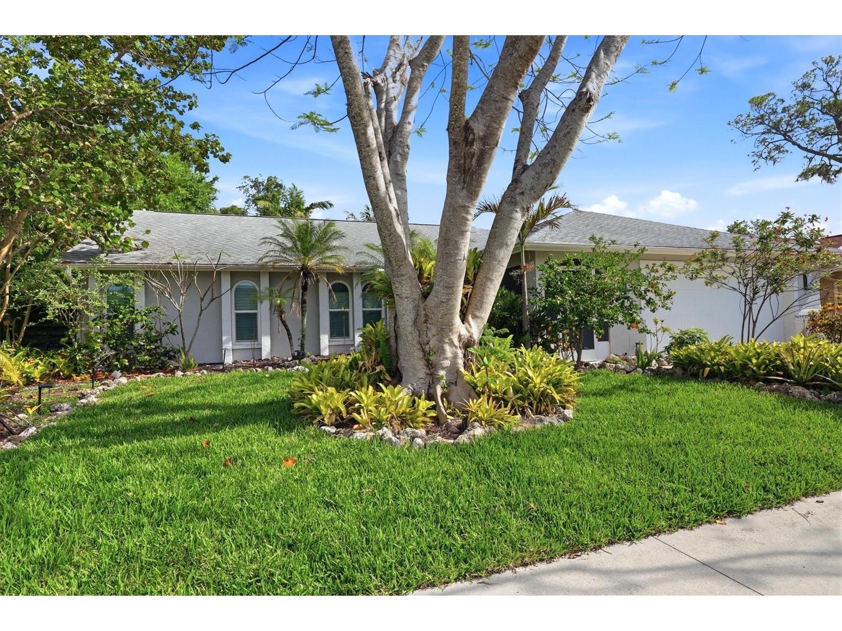 5599 Wilde Oak Way Sarasota FL 34232 A4688991 image8