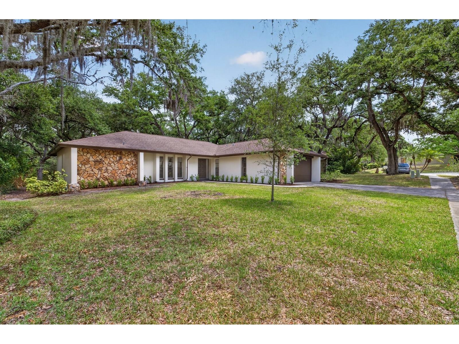 56 Bay Woods Drive Safety Harbor FL 34695 TB8503388 image3
