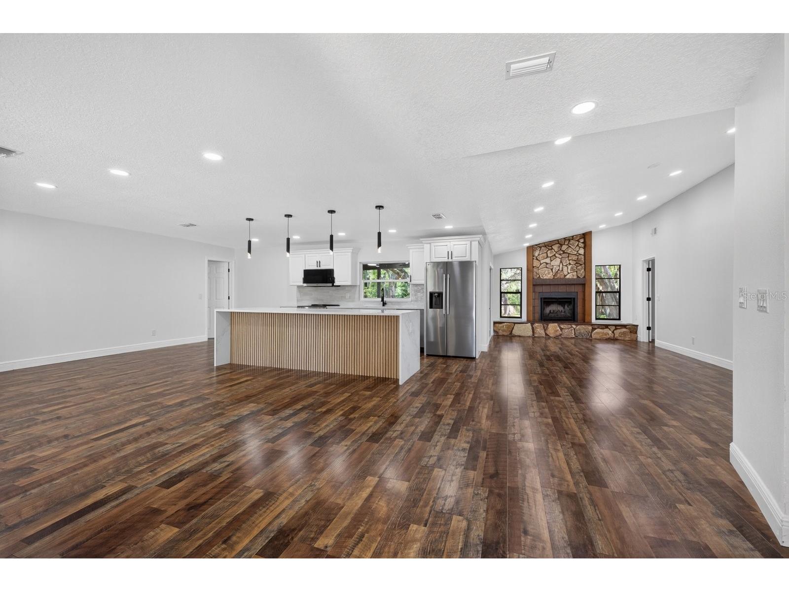 56 Bay Woods Drive Safety Harbor FL 34695 TB8503388 image6