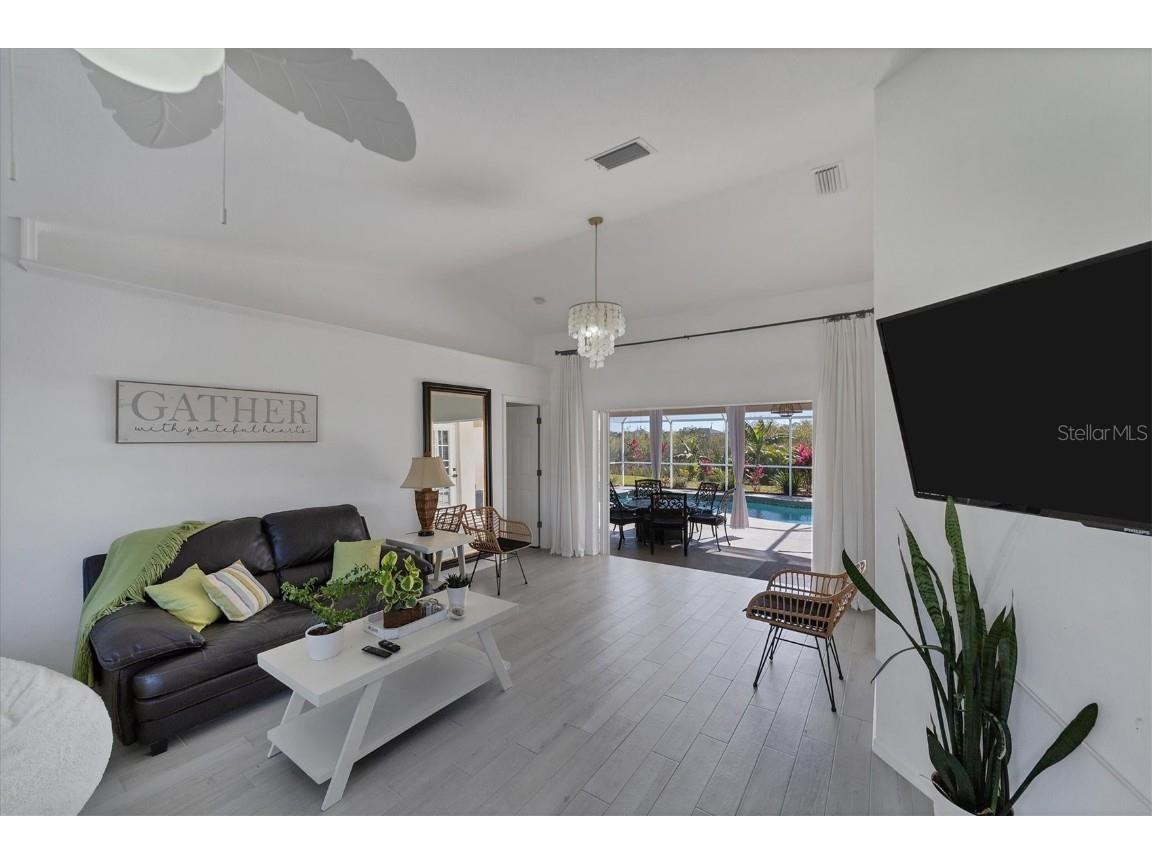 56 Long Meadow Court Rotonda West FL 33947 D6141957 image6