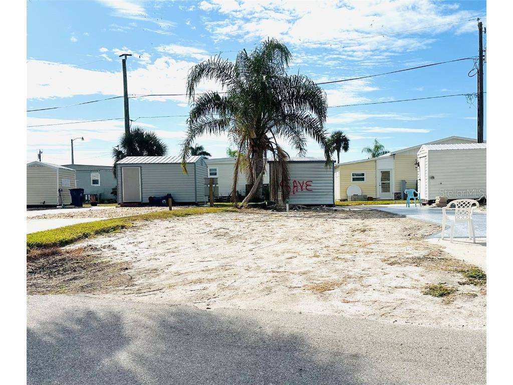 56 Montego Drive Palmetto FL 34221 A4671450 image1