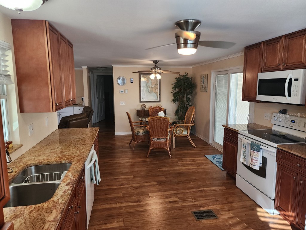 56 N Fiji Circle Englewood FL 34223 A4642105 image16