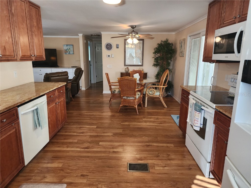 56 N Fiji Circle Englewood FL 34223 A4642105 image8