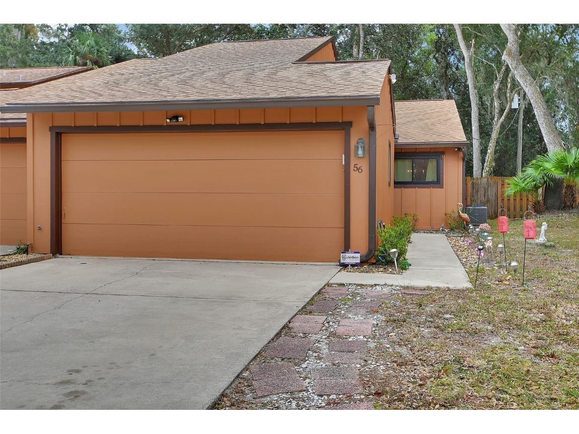 56 Park Place Ormond Beach FL 32174 V4946359 image1