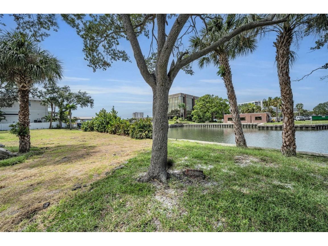 56 Sandpiper Road Tampa FL 33609 - OLD TAMPA BAY TB8425913 image14