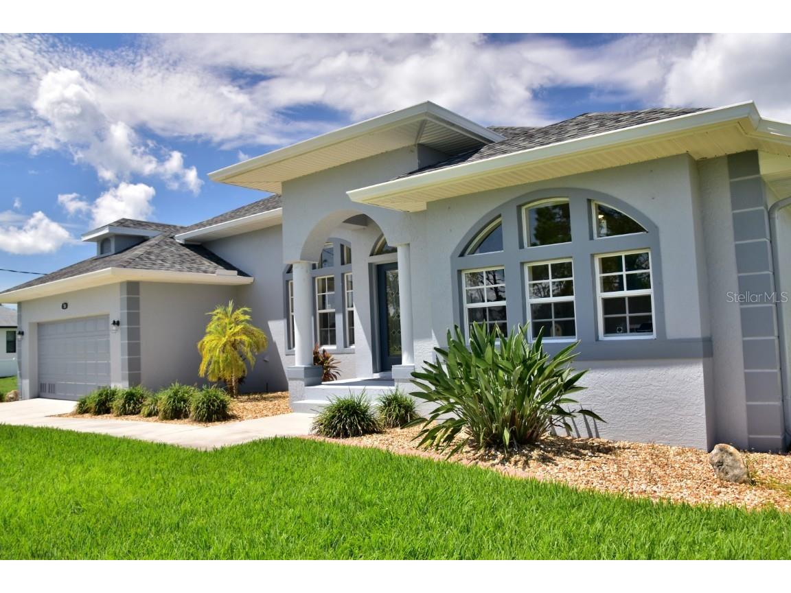 56 Tournament Road Rotonda West FL 33947 D6131551 image1