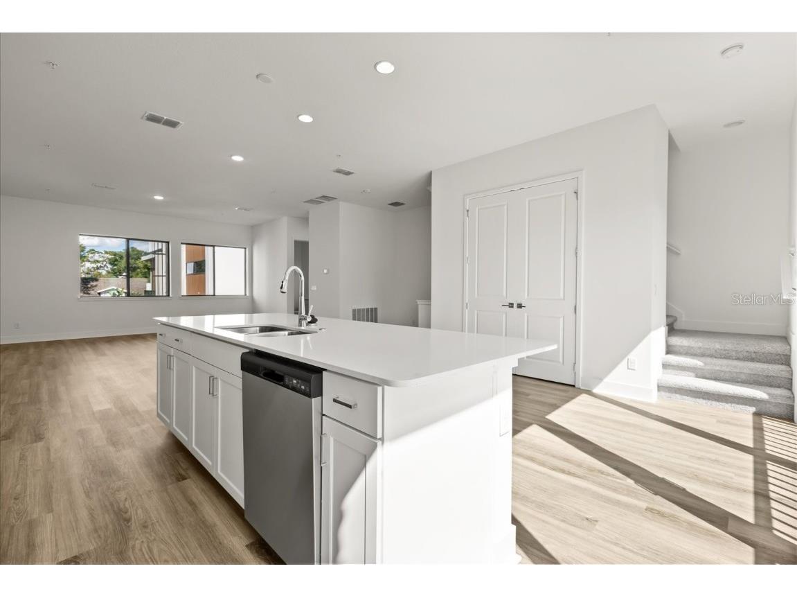 56 W Harding Street #B Orlando FL 32806 O6352789 image5