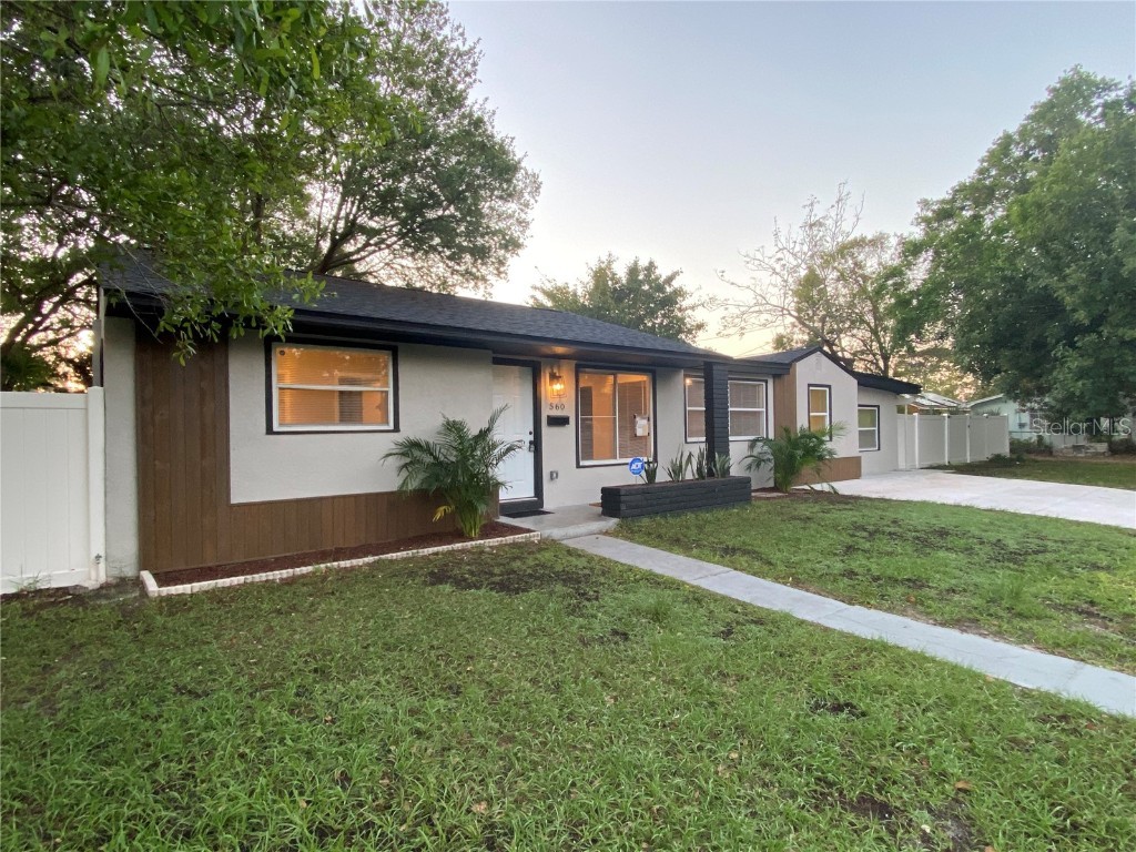 560 41st Street S Saint Petersburg FL 33711 U8197349 image1