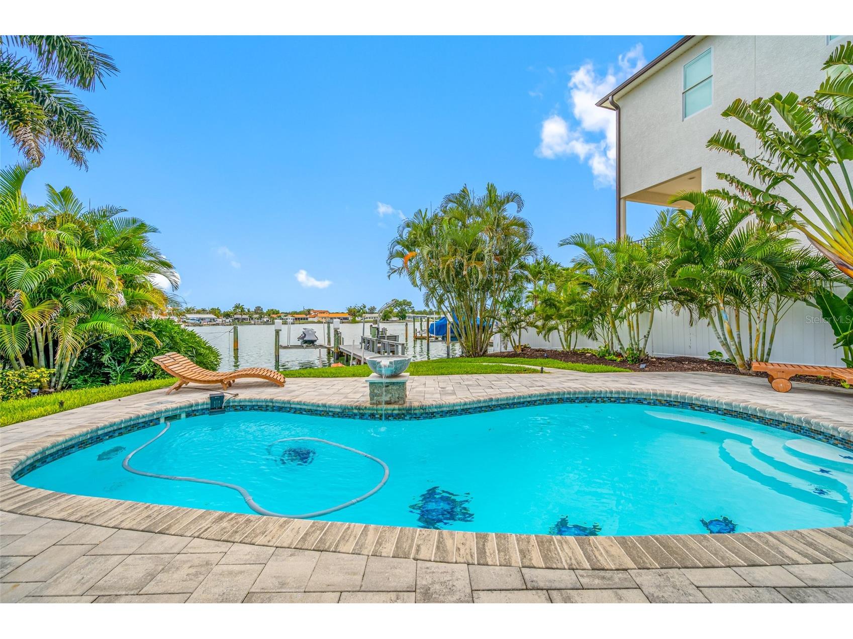 560 79th Street S Saint Petersburg FL 33707 - BOCA CIEGA BAY TB8517783 image4