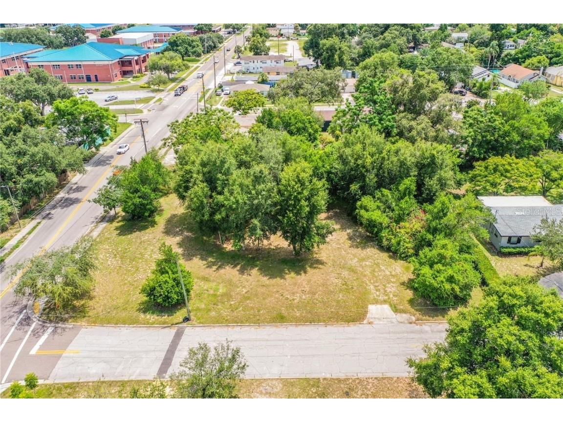 560 Avenue F SE Winter Haven FL 33880 L4936049 image1