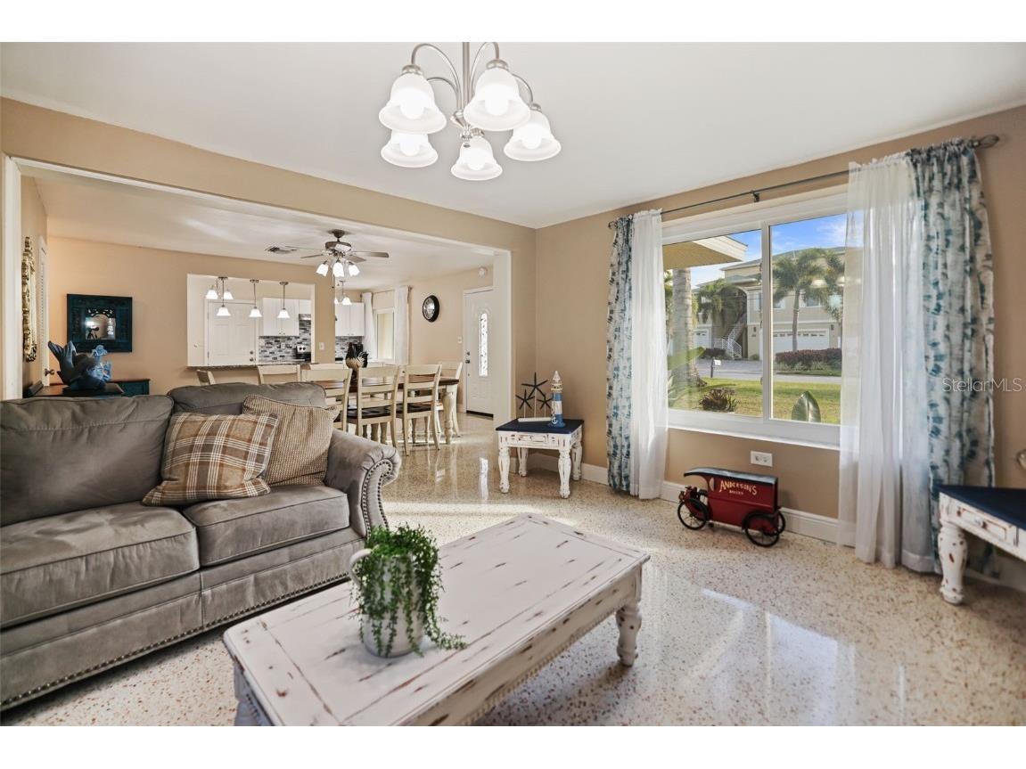 560 Baywood Drive S Dunedin FL 34698 TB8444088 image6