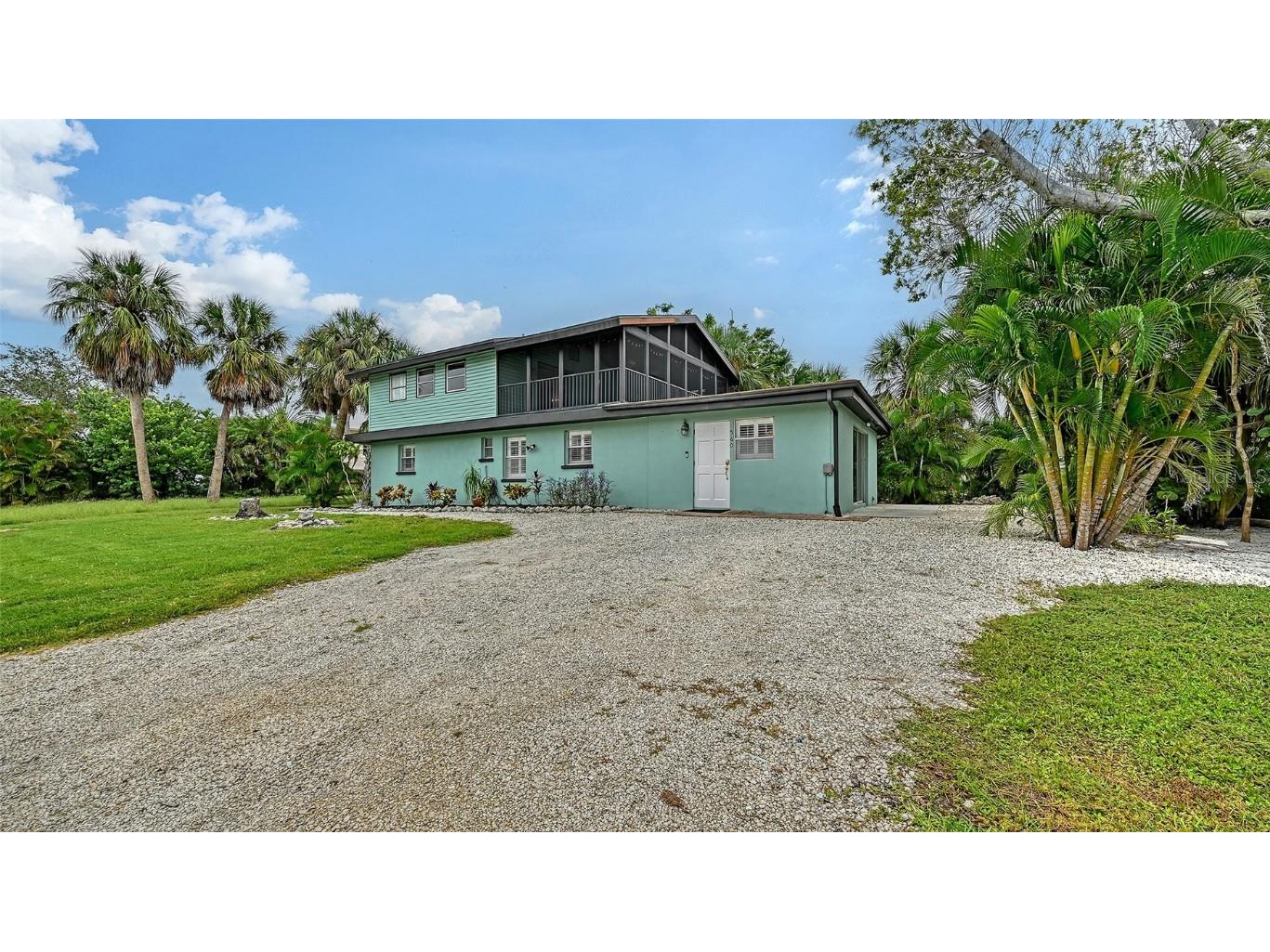 560 Cedar Street Longboat Key FL 34228 A4660709 image1