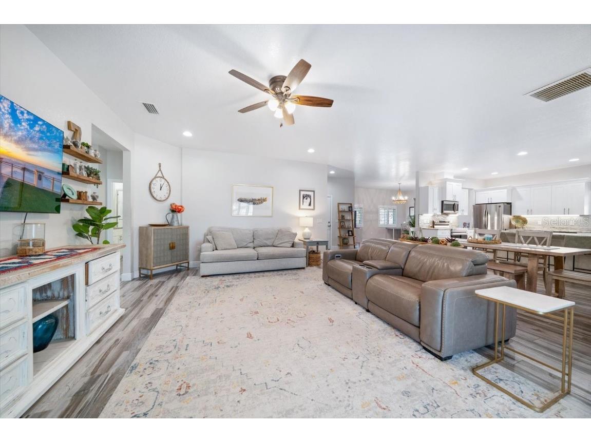 560 Clearwater Largo Road S Largo FL 33770 TB8441251 image21