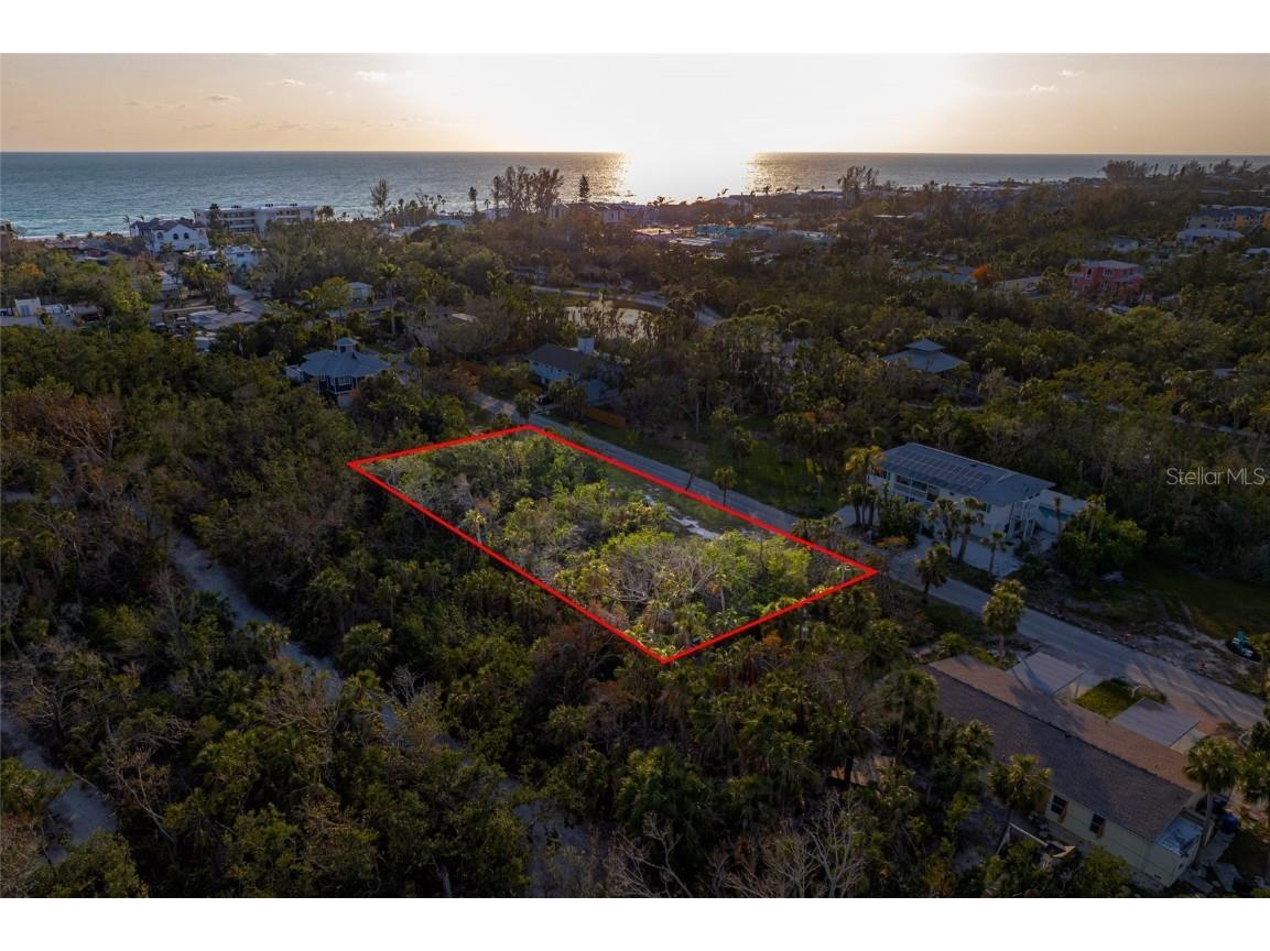 560 Gulf Bay Road Longboat Key FL 34228 A4649200 image2