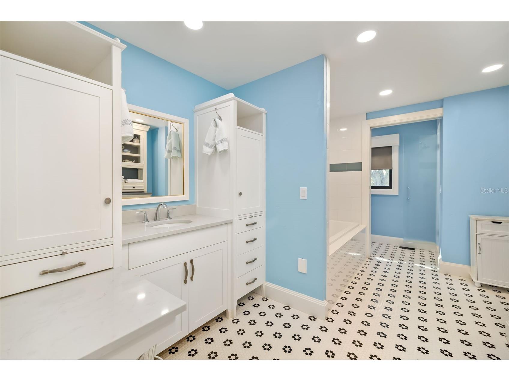 560 Harbor Cove Circle Longboat Key FL 34228 - SARASOTA BAY A4672059 image30