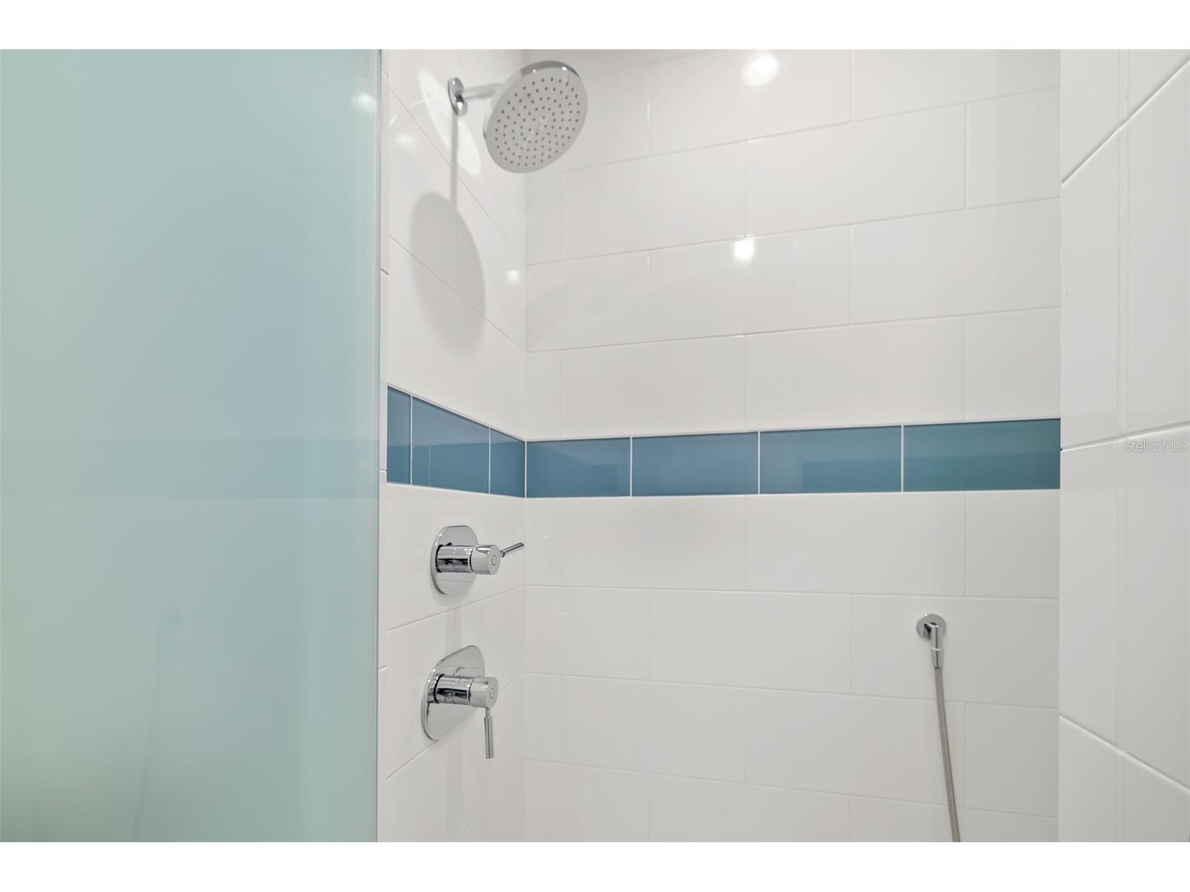 560 Harbor Cove Circle Longboat Key FL 34228 - SARASOTA BAY A4672059 image37