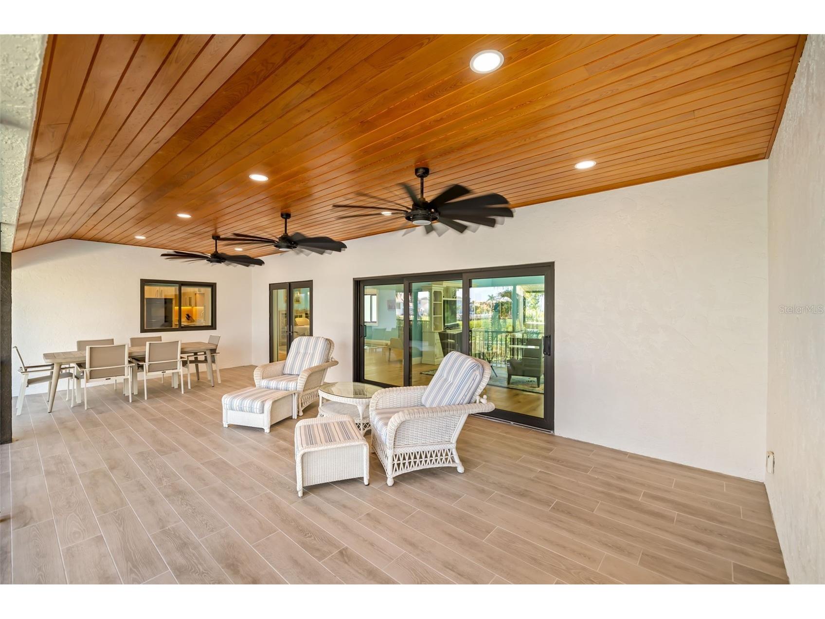 560 Harbor Cove Circle Longboat Key FL 34228 - SARASOTA BAY A4672059 image8