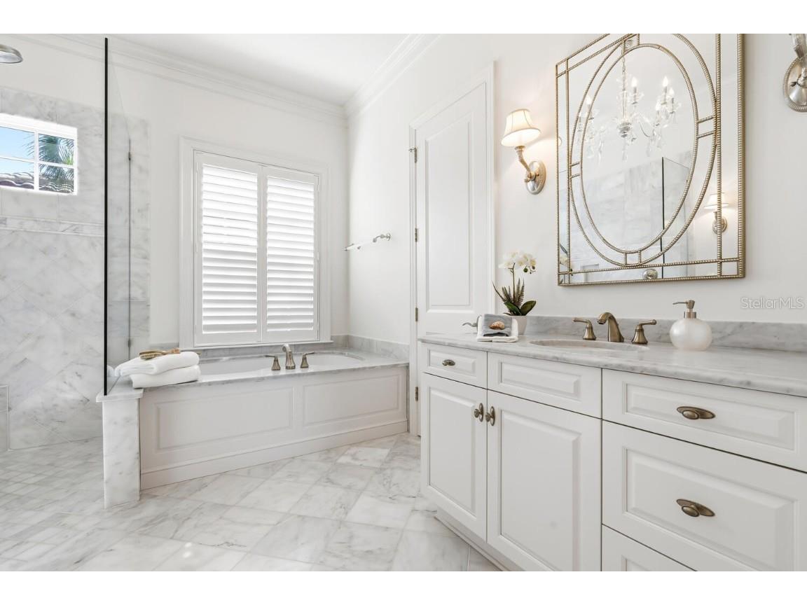 560 Harbor Point Road Longboat Key FL 34228 - SARASOTA BAY A4671218 image42